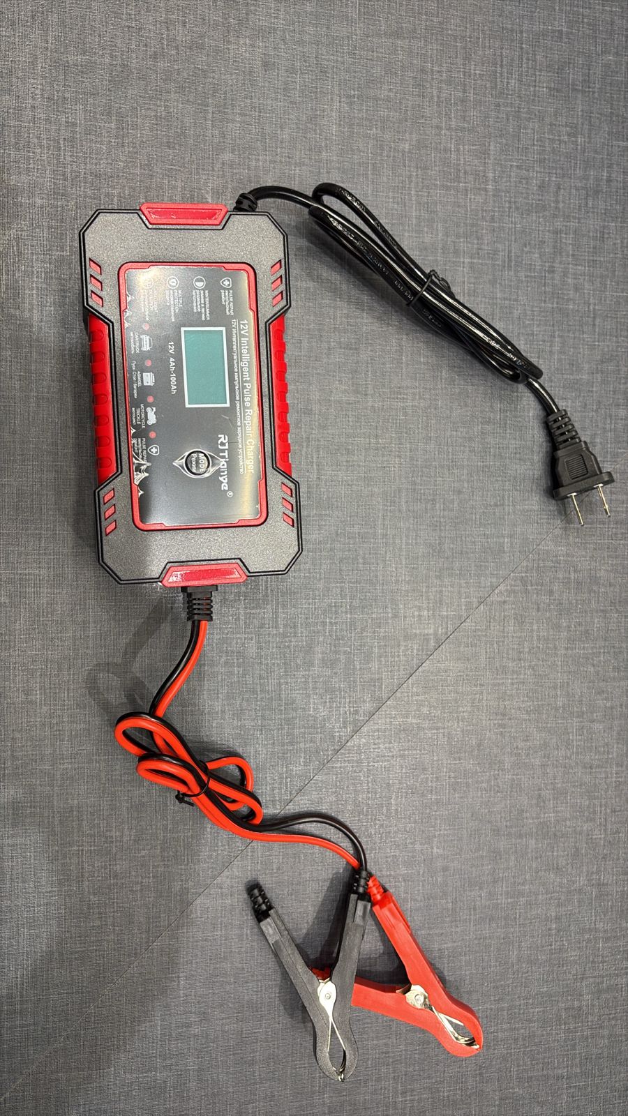🔋 Cargador Inteligente para Baterías 12V – Con Función de Reparación y Tester Integrado